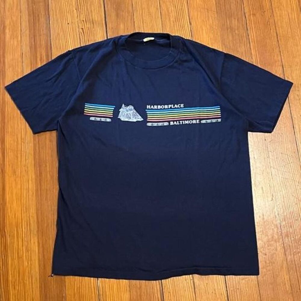 Velva-sheen Men's Navy and Blue T-shirt